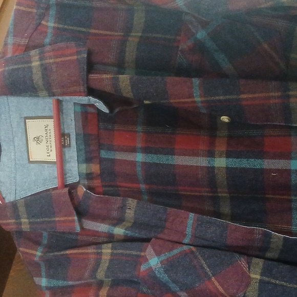 Legendary Whitetails Flannel Camp Shirt - Picture 3 of 6